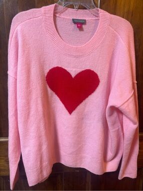 Vince Camuto Pink Crewneck Sweater with Red Heart